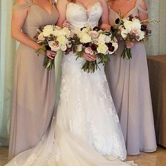 Allure Wedding gown - Picture 3 of 5